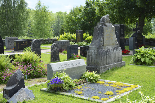 Sääksmäen hautausmaa