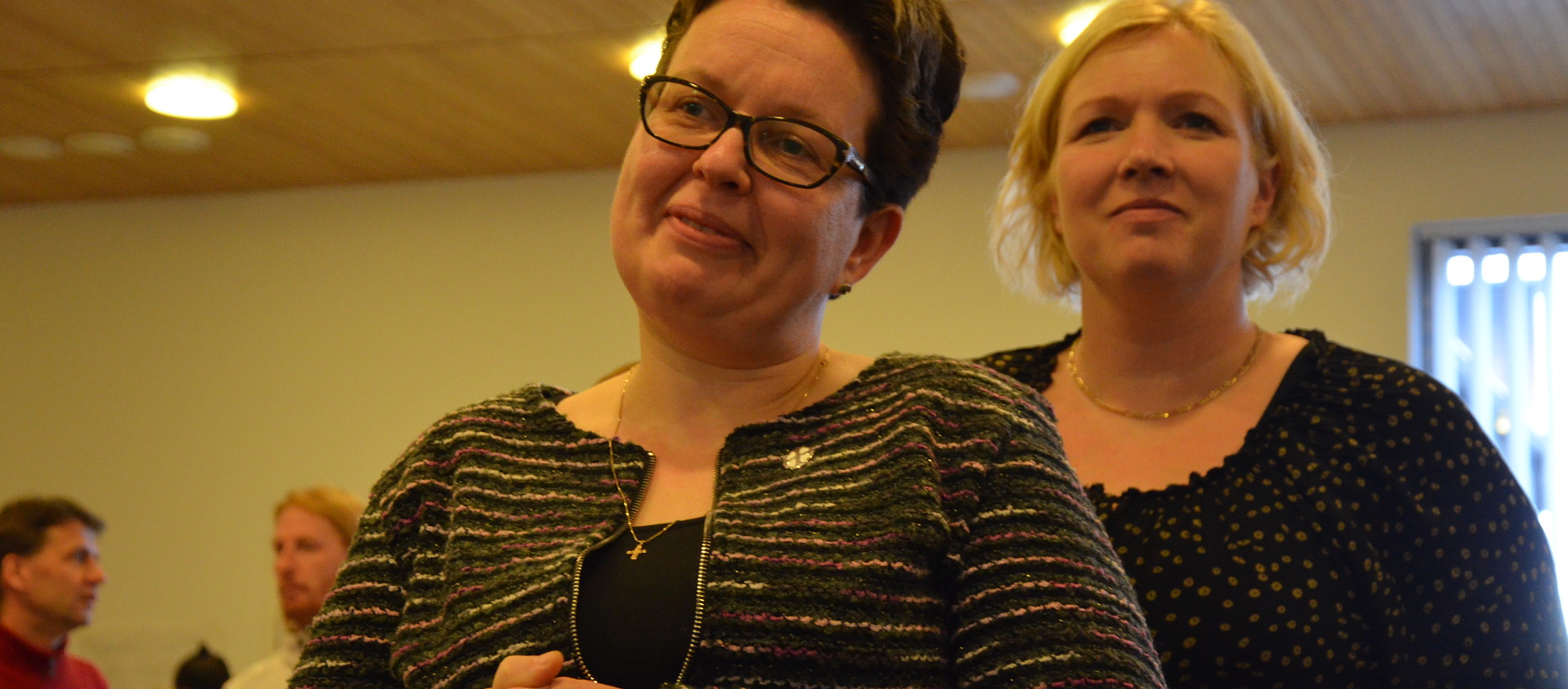 Avaa kuva isommaksi Johtava diakonian viranhaltija Päivi Isomäki ja luottamushenkilö Päivi Muhonen.